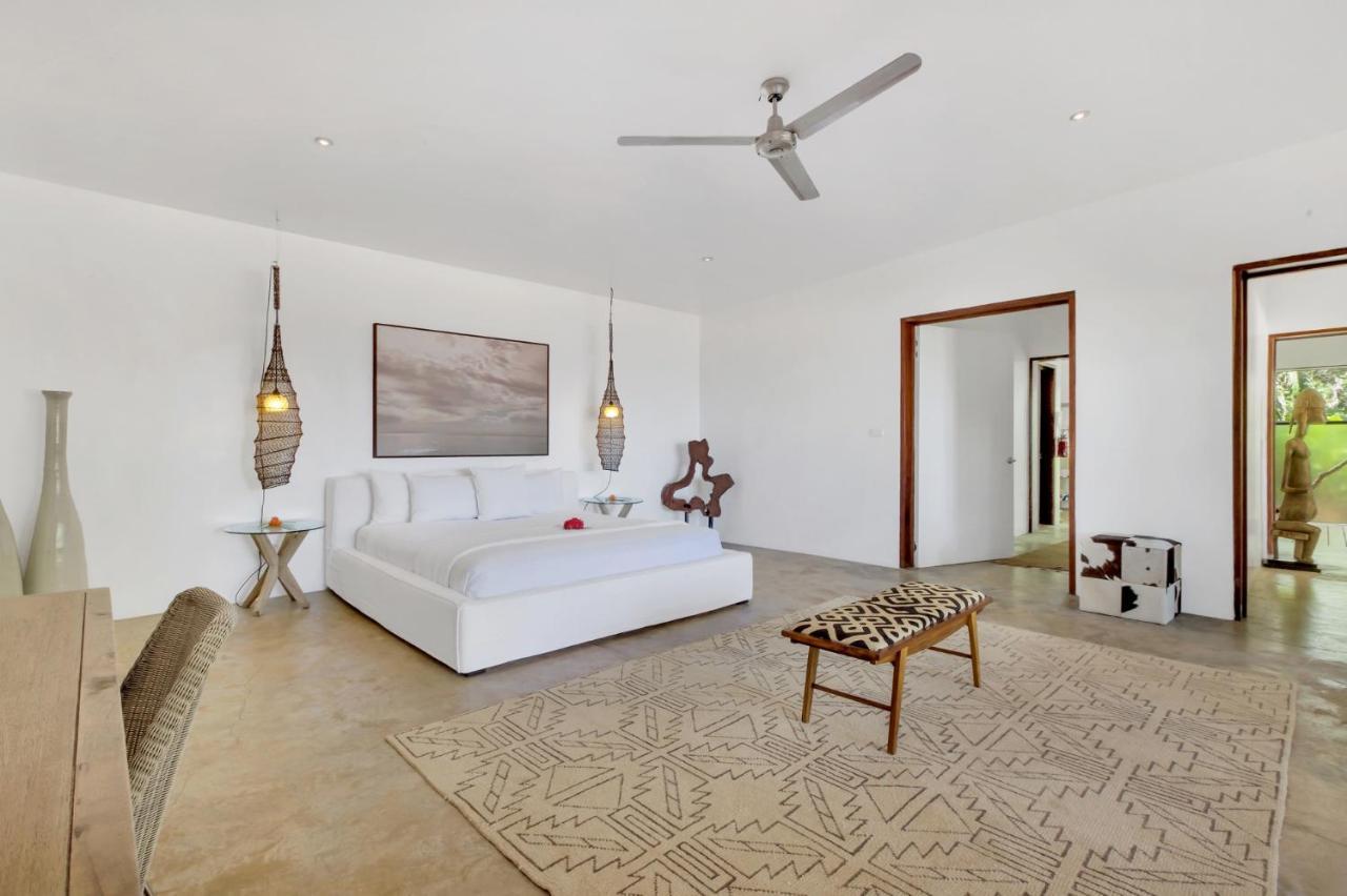 Tides Reach Resort Matei Exterior photo